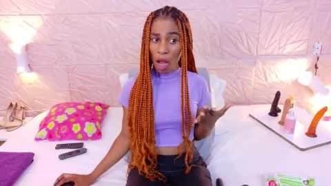 savory_pussy18 online show from November 3, 2025, 1:56 pm