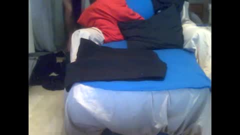 savrow06 online show from October 26, 2025, 8:09 am