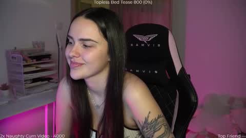 Snapshot of savvage_play chatting on March 2, 2026, 5:20 pm Naomi online show from March 2, 2026, 5:20 pm