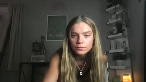 Savxoxoxo online show from December 3, 2025, 4:31 am