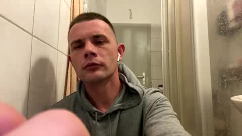 chamomile online show from October 12, 2025, 1:26 am