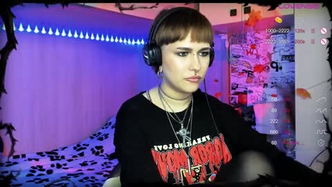 pronoun she. name Mary. age 21. online show from December 8, 2024, 10:41 am