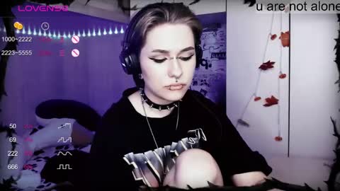 pronoun she. name Mary. age 21. online show from February 14, 2025, 9:21 pm