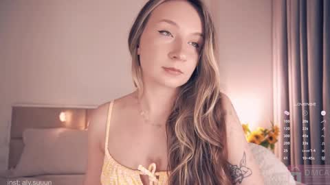 Alyson or just Aly   online show from October 3, 2025, 4:48 pm