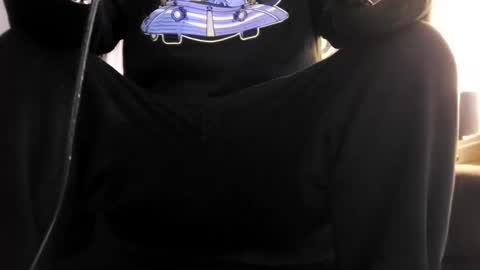 sayhi2mylilguy online show from March 3, 2025, 11:44 am