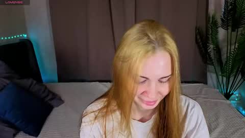 Kira  GMT 7 Mon Thu-Sun  0800am-0200pm  online show from April 16, 2026, 9:21 am