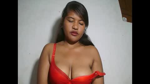 saylla1 online show from February 6, 2026, 8:07 am