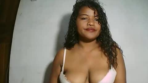 saylla1 online show from February 9, 2026, 6:17 am