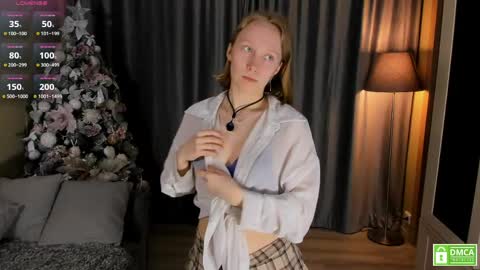 Snapshot of sayllis chatting on May 18, 2026, 5:52 pm Ellis 3 online show from May 18, 2026, 5:52 pm