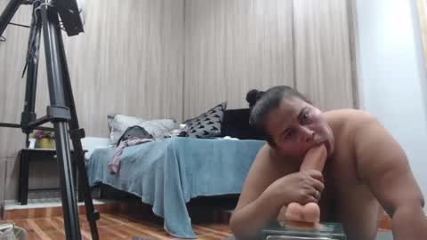 Snapshot of saymarluna_ chatting on July 16, 2026, 12:49 am SayMarLuna online show from July 16, 2026, 12:49 am