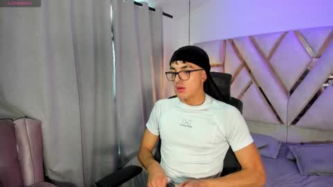 Sayron online show from November 26, 2025, 11:55 am