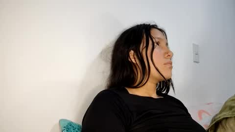 sayuce black online show from December 20, 2024, 2:52 am