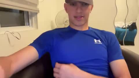 sbouchikh03 online show from February 4, 2026, 5:24 am