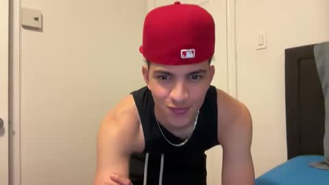 sbouchikh03 online show from February 19, 2026, 7:37 am