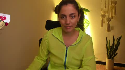 Venus online show from February 7, 2025, 3:52 pm