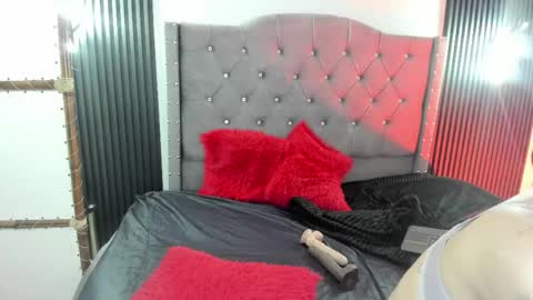 scarbadgirl_ online show from June 1, 2026, 4:14 am