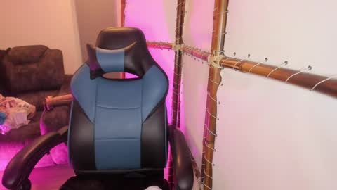 scarbadgirl_ online show from June 6, 2026, 3:44 am