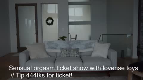 Snapshot of scarlajade chatting on December 19, 2024, 11:14 pm scarlajade online show from December 19, 2024, 11:14 pm