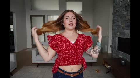 Snapshot of scarlajade chatting on January 7, 2025, 9:35 pm scarlajade online show from January 7, 2025, 9:35 pm