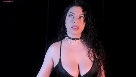 SCARLATTA DESIRE online show from July 10, 2026, 3:55 am