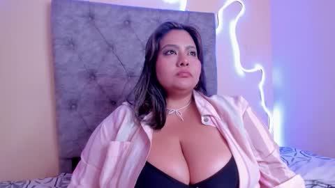 camila online show from March 26, 2026, 5:13 am