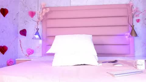 Snapshot of scarleett22 chatting on July 9, 2026, 8:13 pm Scarleet online show from July 9, 2026, 8:13 pm