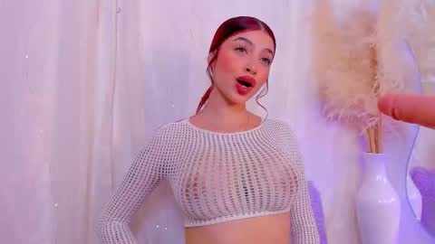 Snapshot of scarleett_jones chatting on November 15, 2025, 9:21 pm scarleett jones online show from November 15, 2025, 9:21 pm