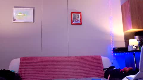 Snapshot of scarlet_carnal chatting on June 24, 2026, 8:19 pm Scarlet Carnal - online show from June 24, 2026, 8:19 pm