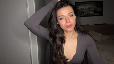 Snapshot of scarlet_daisy_ chatting on June 18, 2026, 7:41 am Sophie online show from June 18, 2026, 7:41 am