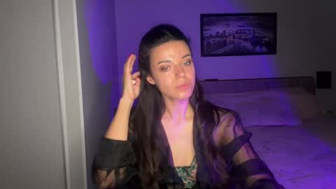 Snapshot of scarlet_daisy_ chatting on July 17, 2026, 7:26 am Sophie online show from July 17, 2026, 7:26 am
