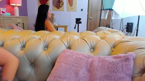 Scarlet Edwars online show from January 15, 2025, 7:12 pm