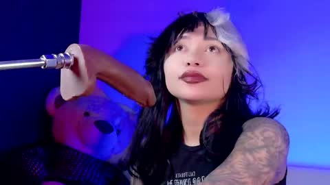 Snapshot of scarlet_gold chatting on June 6, 2026, 1:11 am scarlet_gold online show from June 6, 2026, 1:11 am