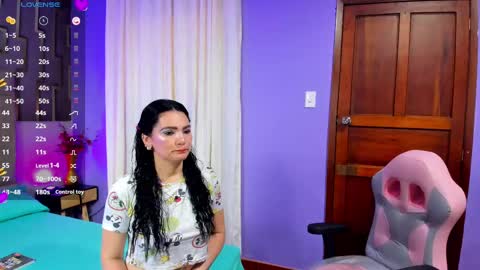 scarlet_hit online show from March 11, 2025, 4:21 am