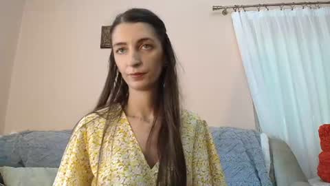 Snapshot of scarlet_rosse chatting on June 19, 2026, 1:04 pm Scarlet online show from June 19, 2026, 1:04 pm