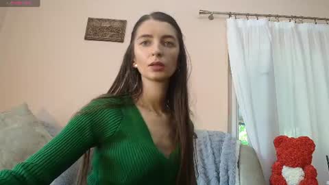 Snapshot of scarlet_rosse chatting on July 9, 2026, 9:46 am Scarlet online show from July 9, 2026, 9:46 am