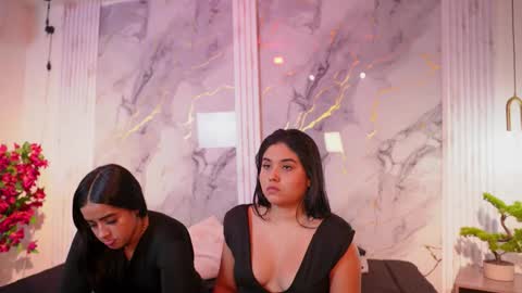 scarleta_and_naomi online show from January 16, 2026, 4:49 am