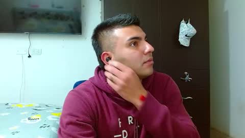 ScarletandRyan28 online show from December 22, 2024, 2:49 am