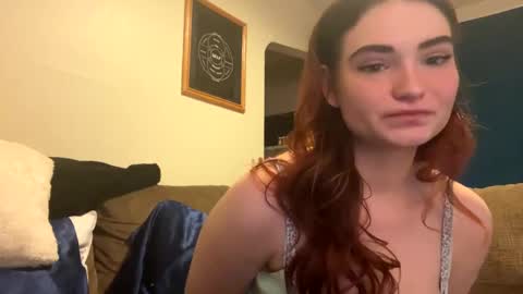 Snapshot of scarletbean chatting on January 7, 2025, 1:46 pm scarletbean online show from January 7, 2025, 1:46 pm