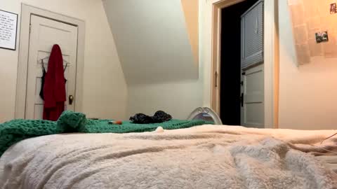Snapshot of scarletbean chatting on February 22, 2025, 1:57 pm scarletbean online show from February 22, 2025, 1:57 pm