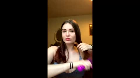Snapshot of scarletbean chatting on May 27, 2026, 2:25 pm scarletbean online show from May 27, 2026, 2:25 pm