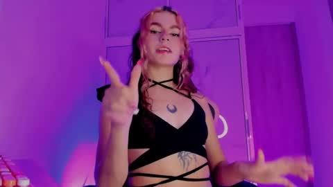 Snapshot of scarletblaze_ chatting on June 27, 2026, 3:22 am Scarlet online show from June 27, 2026, 3:22 am