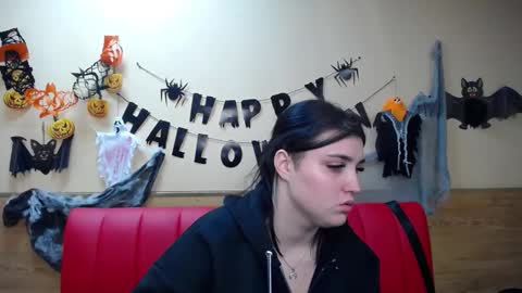 ScarletCargo online show from November 6, 2025, 6:09 pm