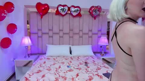 Scarlet online show from February 4, 2026, 9:31 pm