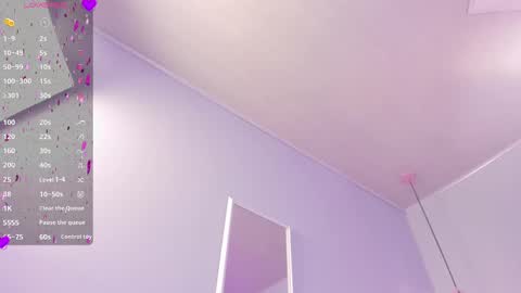 Scarlet  online show from March 3, 2025, 10:38 am