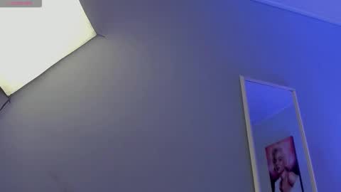 Scarlet  online show from March 6, 2026, 5:37 am