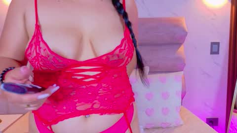 Scarleth Evans online show from December 4, 2025, 8:50 pm