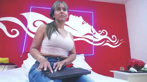 Scarleth online show from September 21, 2025, 4:52 pm