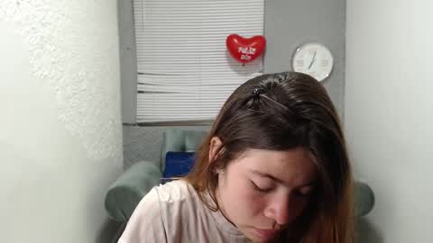 scarlethsexy69 online show from September 29, 2025, 1:27 pm