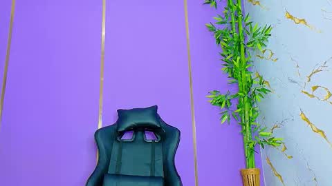 Denis online show from September 24, 2025, 4:54 pm