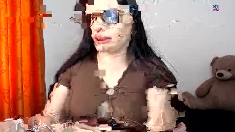 Scarlet online show from March 19, 2026, 6:01 pm